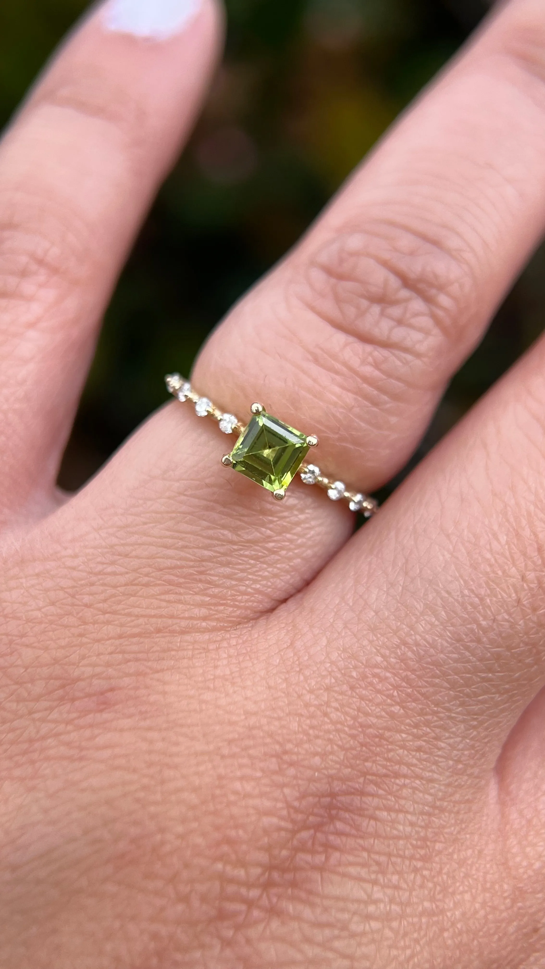 Bella 5mm 0.70ct Square Emerald Cut Peridot Spaced Diamond Ring 14K Gold DFR024