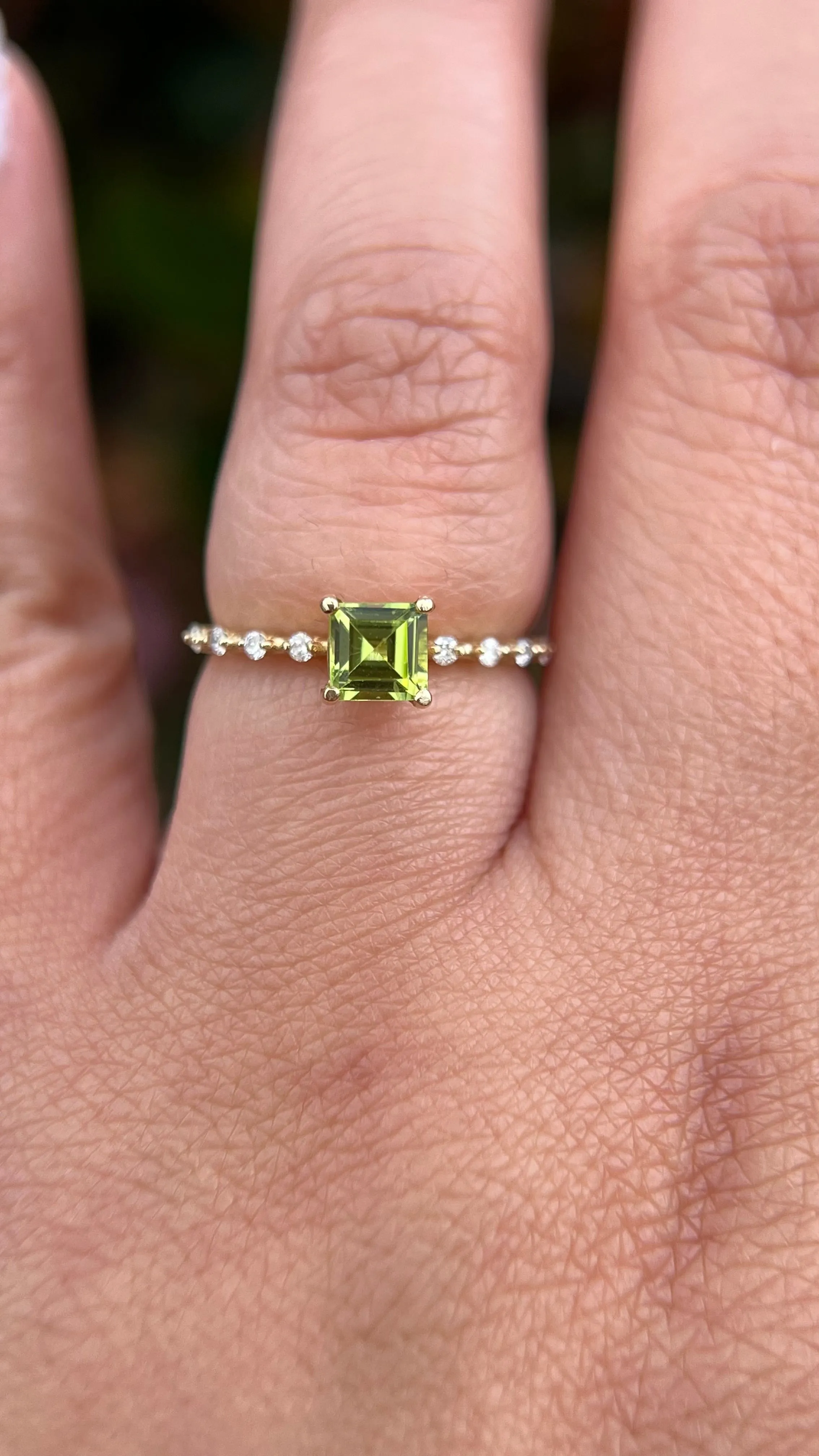 Bella 5mm 0.70ct Square Emerald Cut Peridot Spaced Diamond Ring 14K Gold DFR024