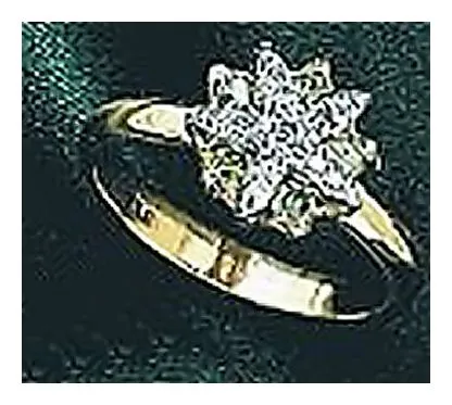 Belle ?le 14k Gold White and Green Diamond Ring