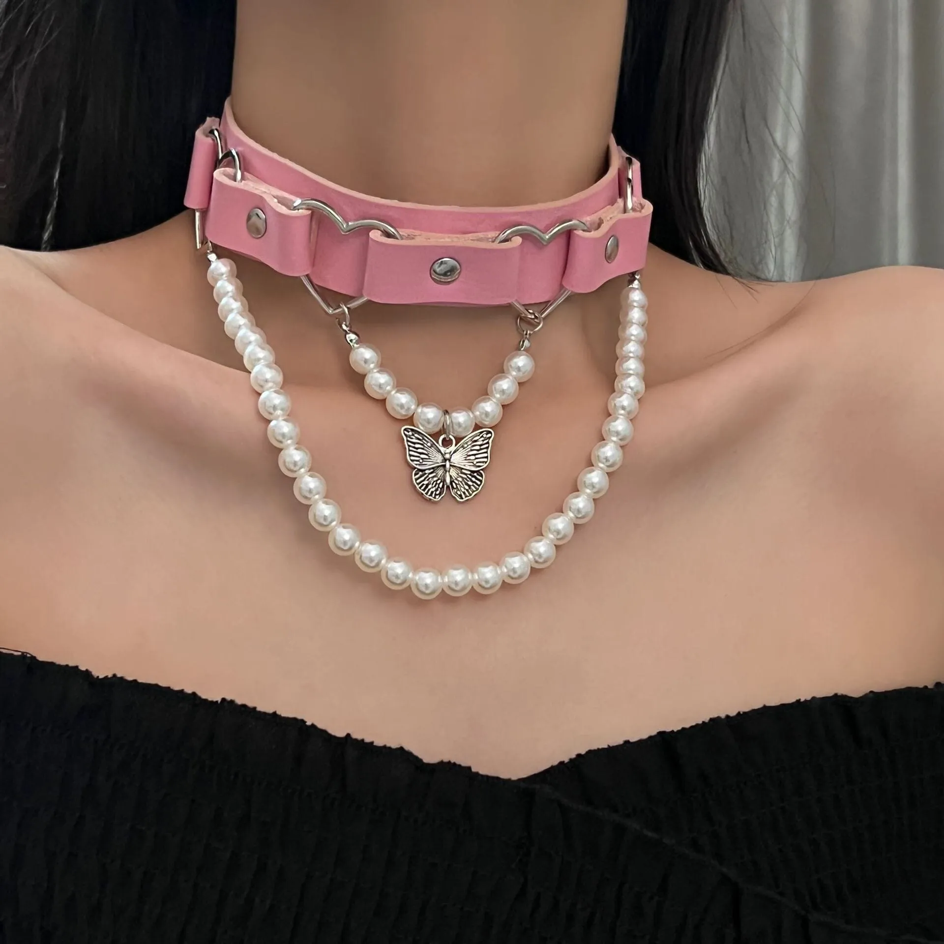 Butterfly Pearl Heart Buckle Choker SD02157