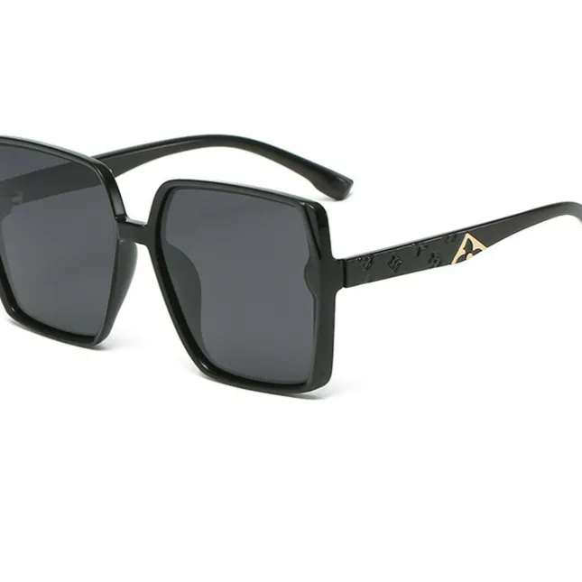 Helena Polarized Square Sunglasses