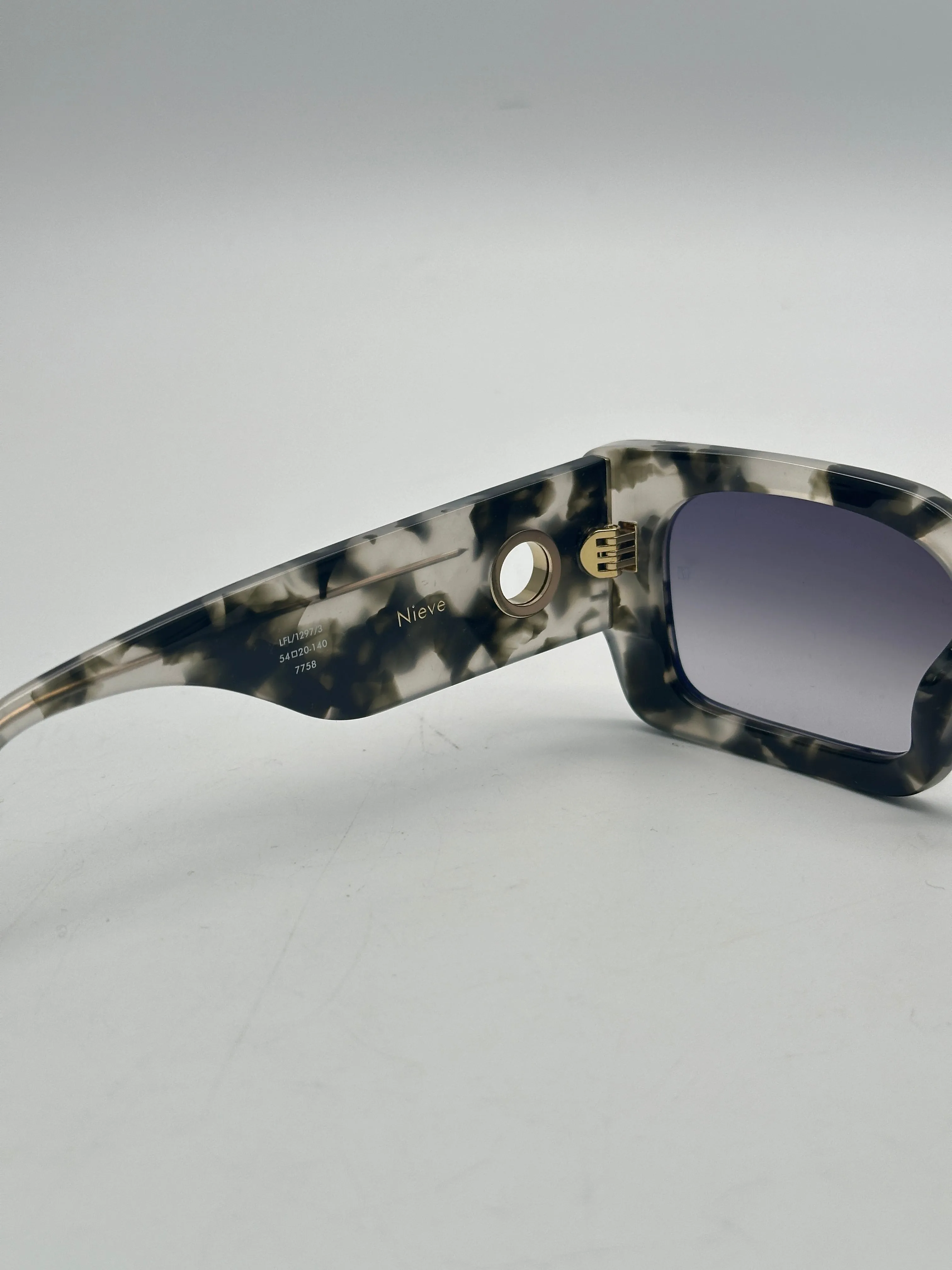 Linda Farrow Nieve Rectangular Sunglasses In Black And Grey Tortoiseshell in case