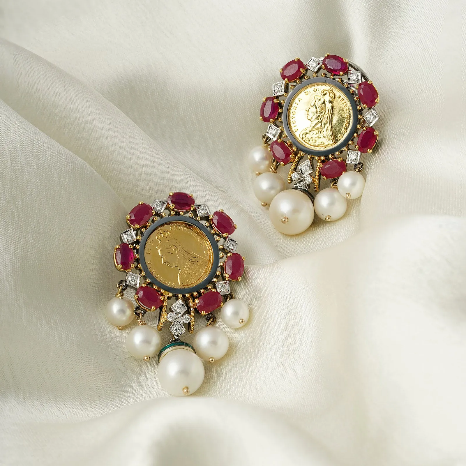 Mehr Earrings