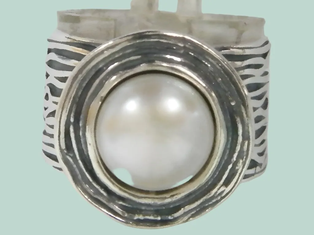 Pearl Ring for Woman - Israeli Jewelry Store Sterling Silver Band