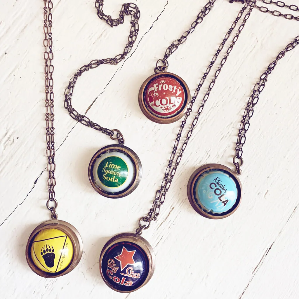 retro soda pop // vintage bottle cap and copper pipe pendant necklace