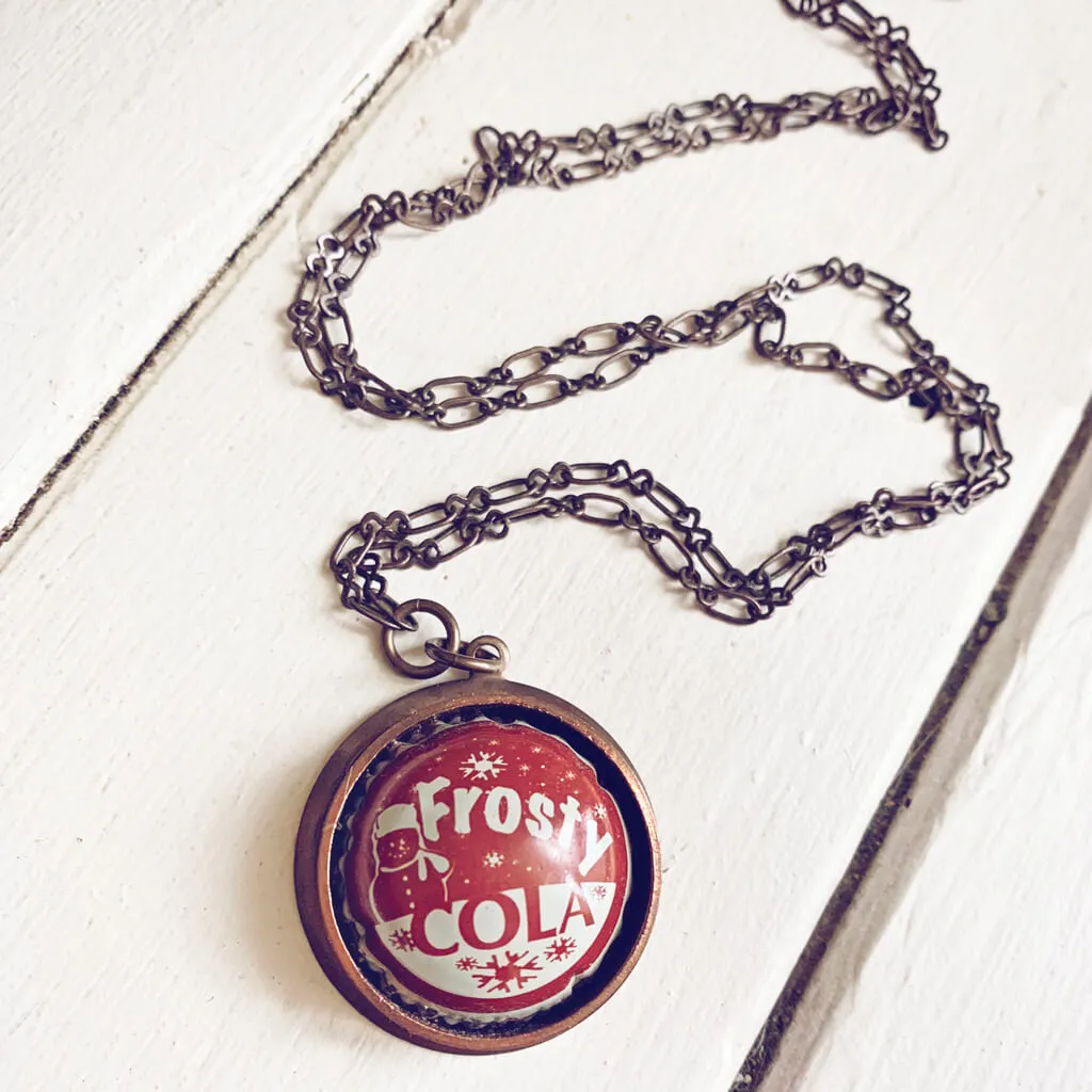 retro soda pop // vintage bottle cap and copper pipe pendant necklace