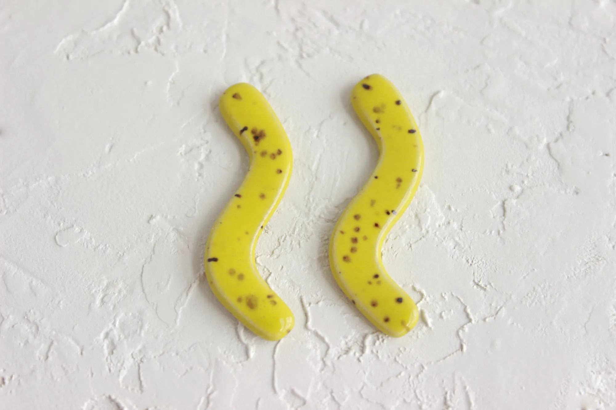 Speckled Chartreuse Squiggle Stud Earrings