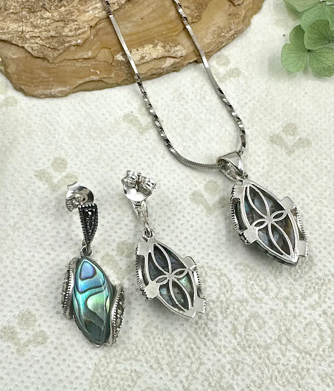 The Silver Marcasite Pendant Set (Sea-Shell)