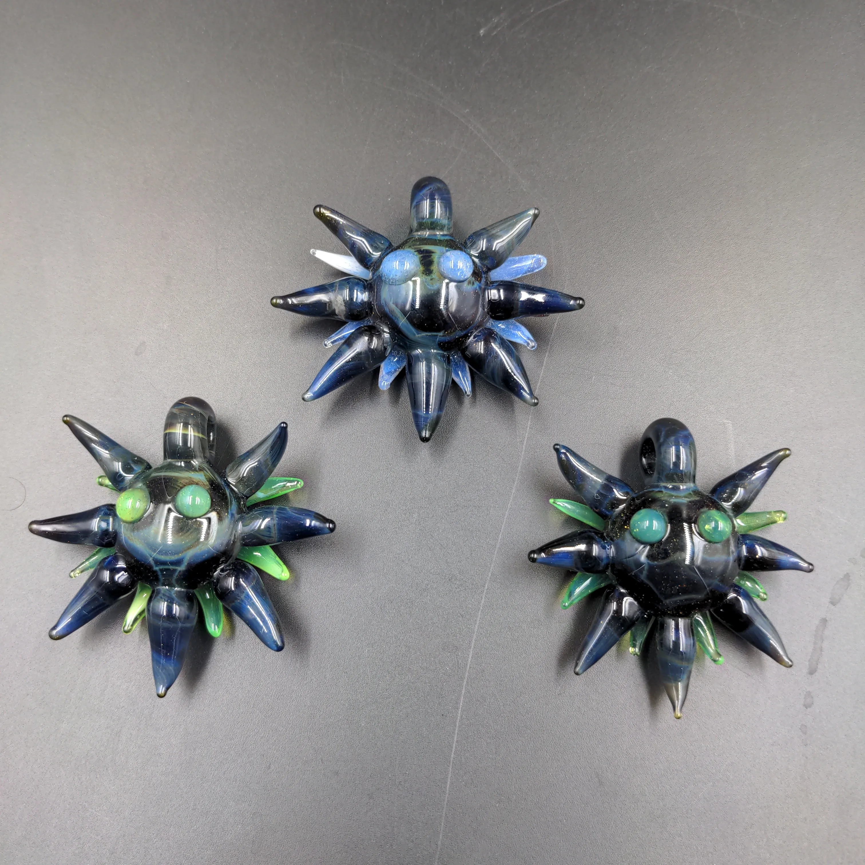 Trippy Suns Pendants - By Phantomz Glass