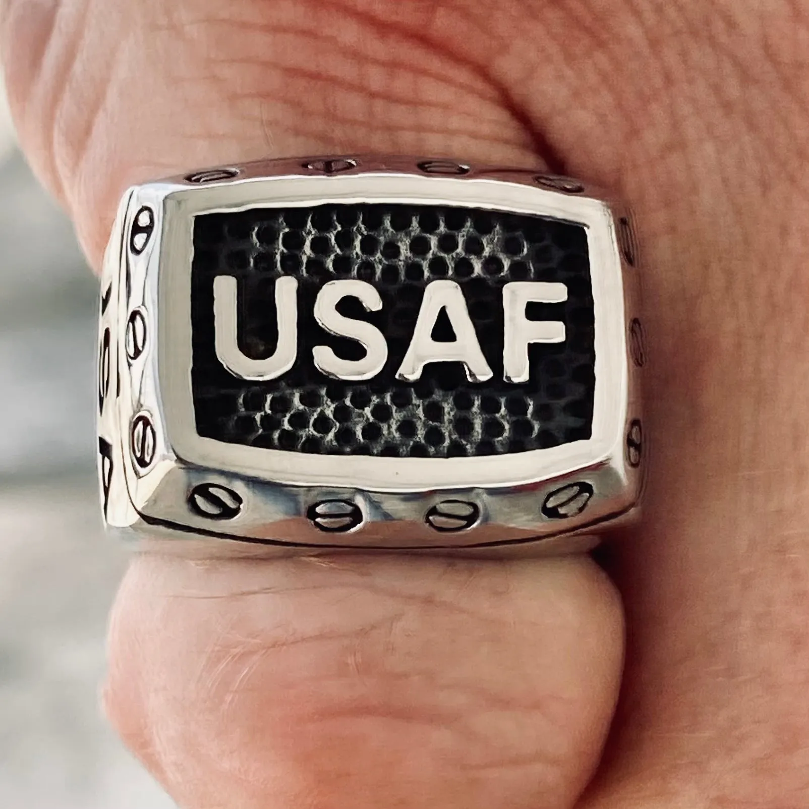 US Air Force Ring With Screws - R82