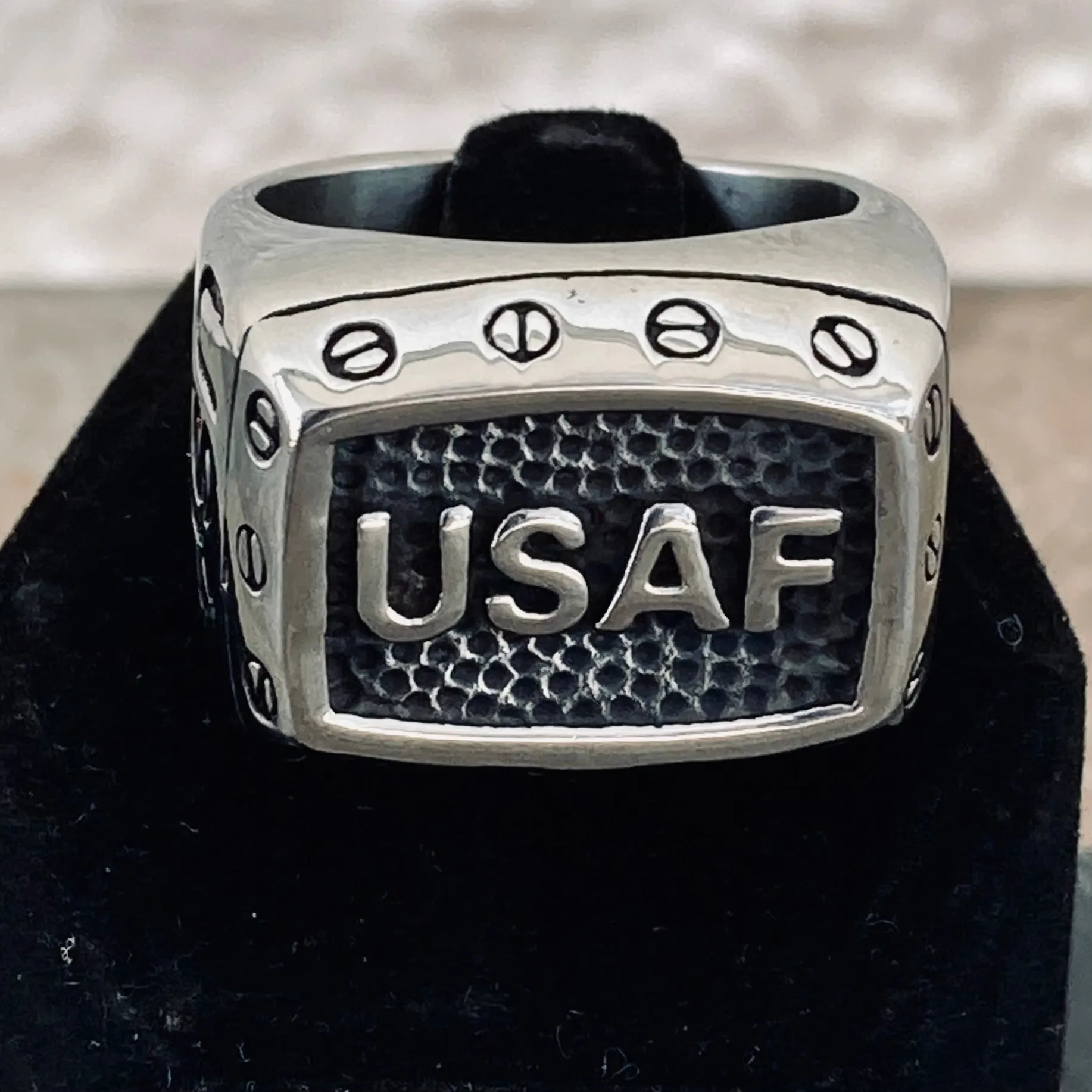 US Air Force Ring With Screws - R82