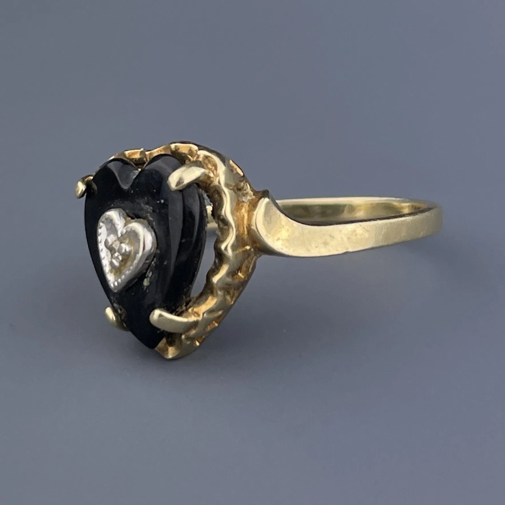 Vintage Petite 10K Gold Heart Ring with Black Onyx and Diamond, Size 4 1/4