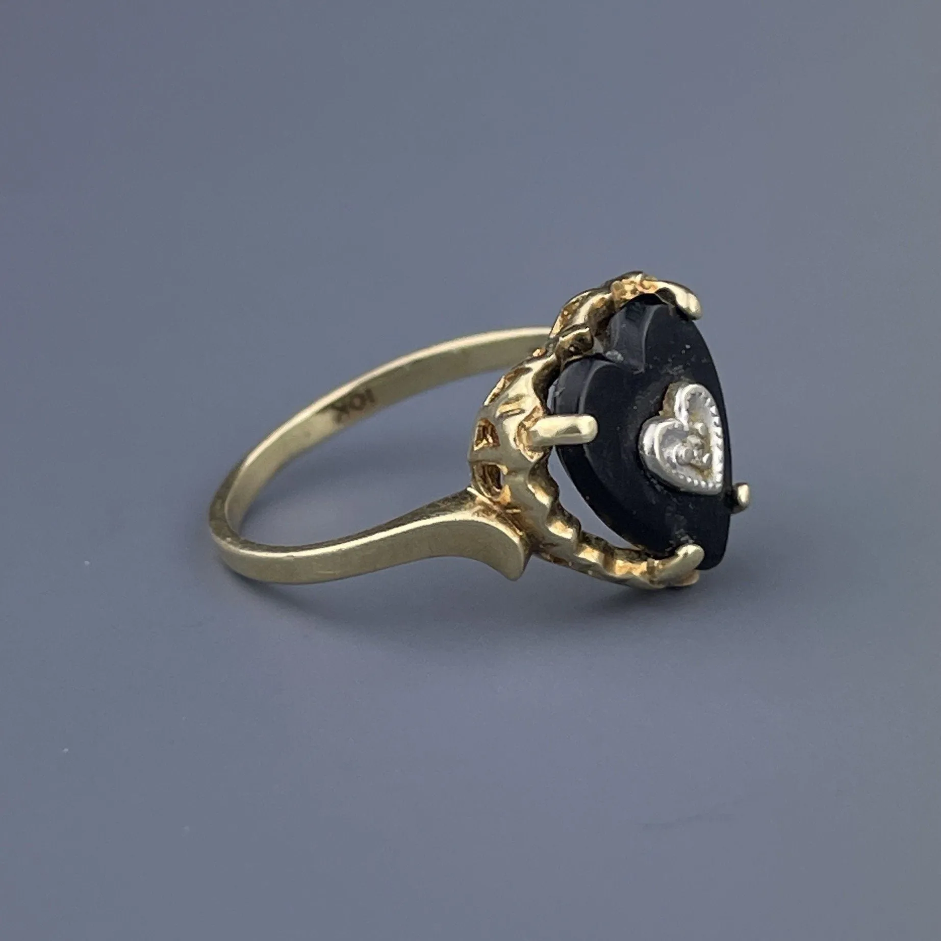 Vintage Petite 10K Gold Heart Ring with Black Onyx and Diamond, Size 4 1/4