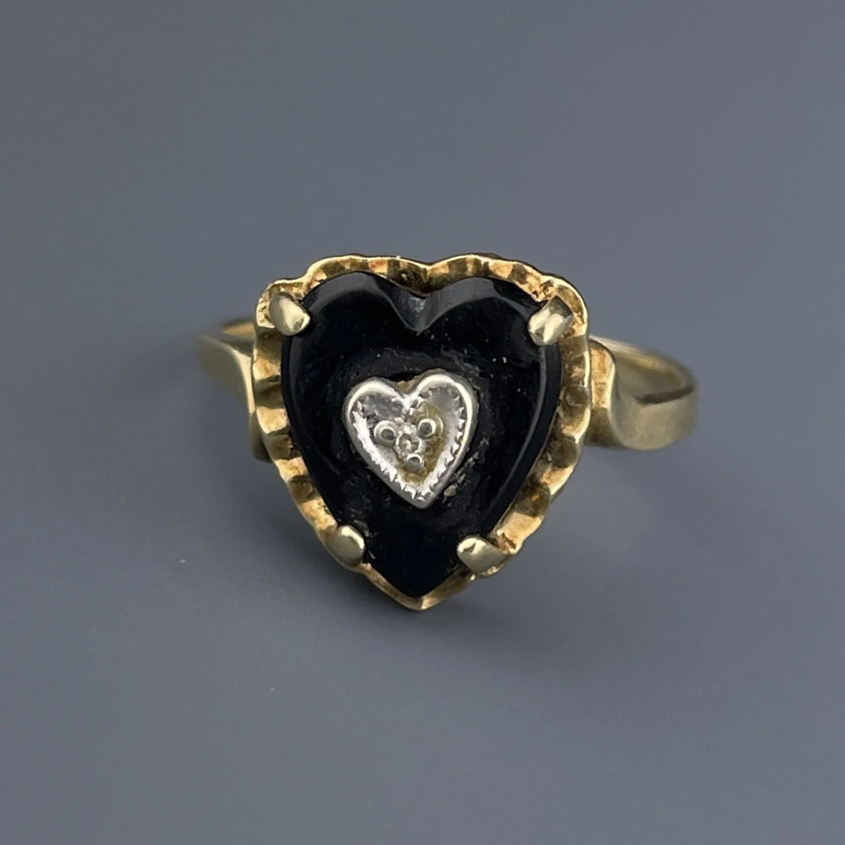 Vintage Petite 10K Gold Heart Ring with Black Onyx and Diamond, Size 4 1/4