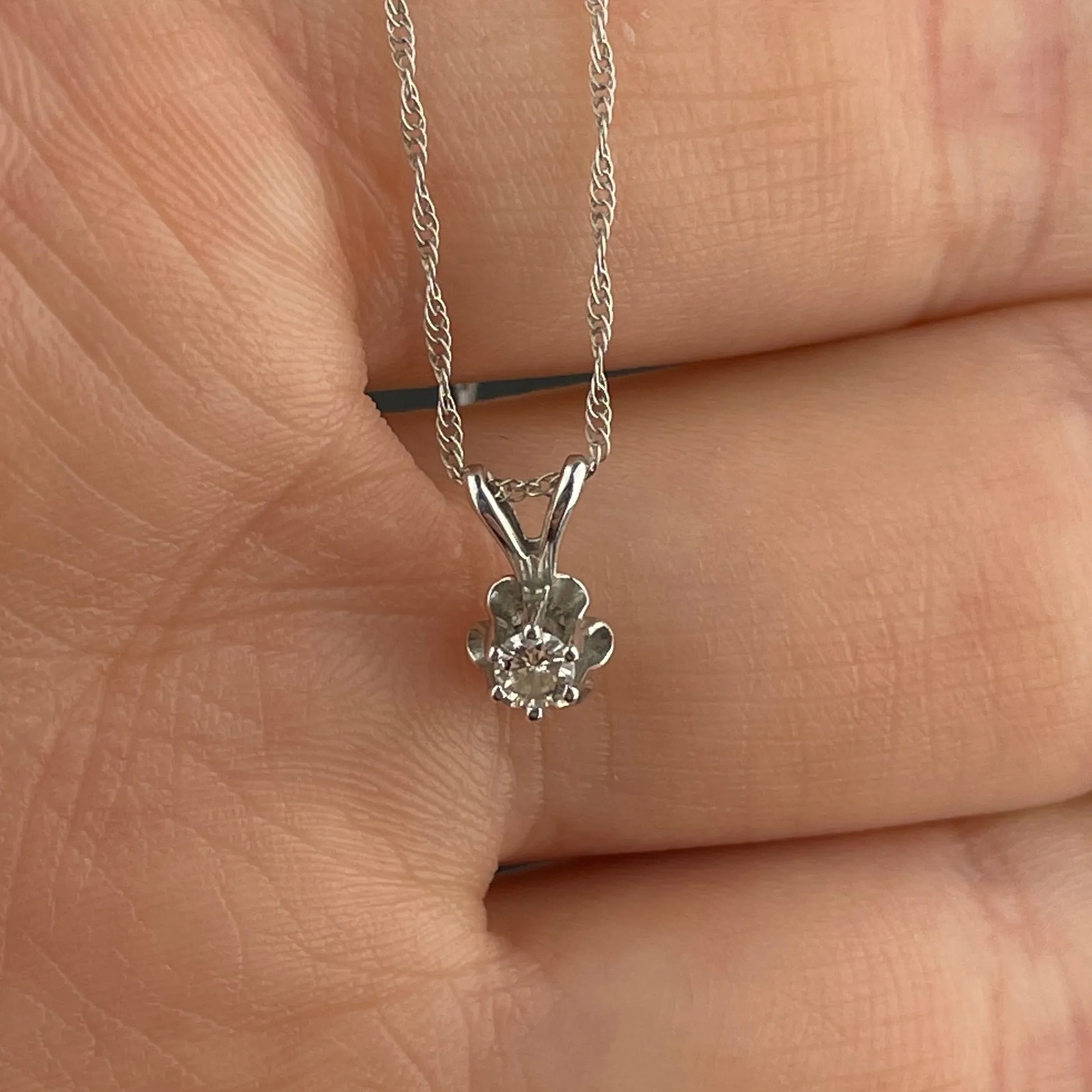 Vintage 10K White Gold Buttercup Diamond Pendant